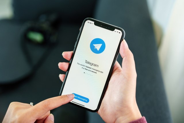  Телеграм го „предизвикува“ WhatsApp со своите нови функции
